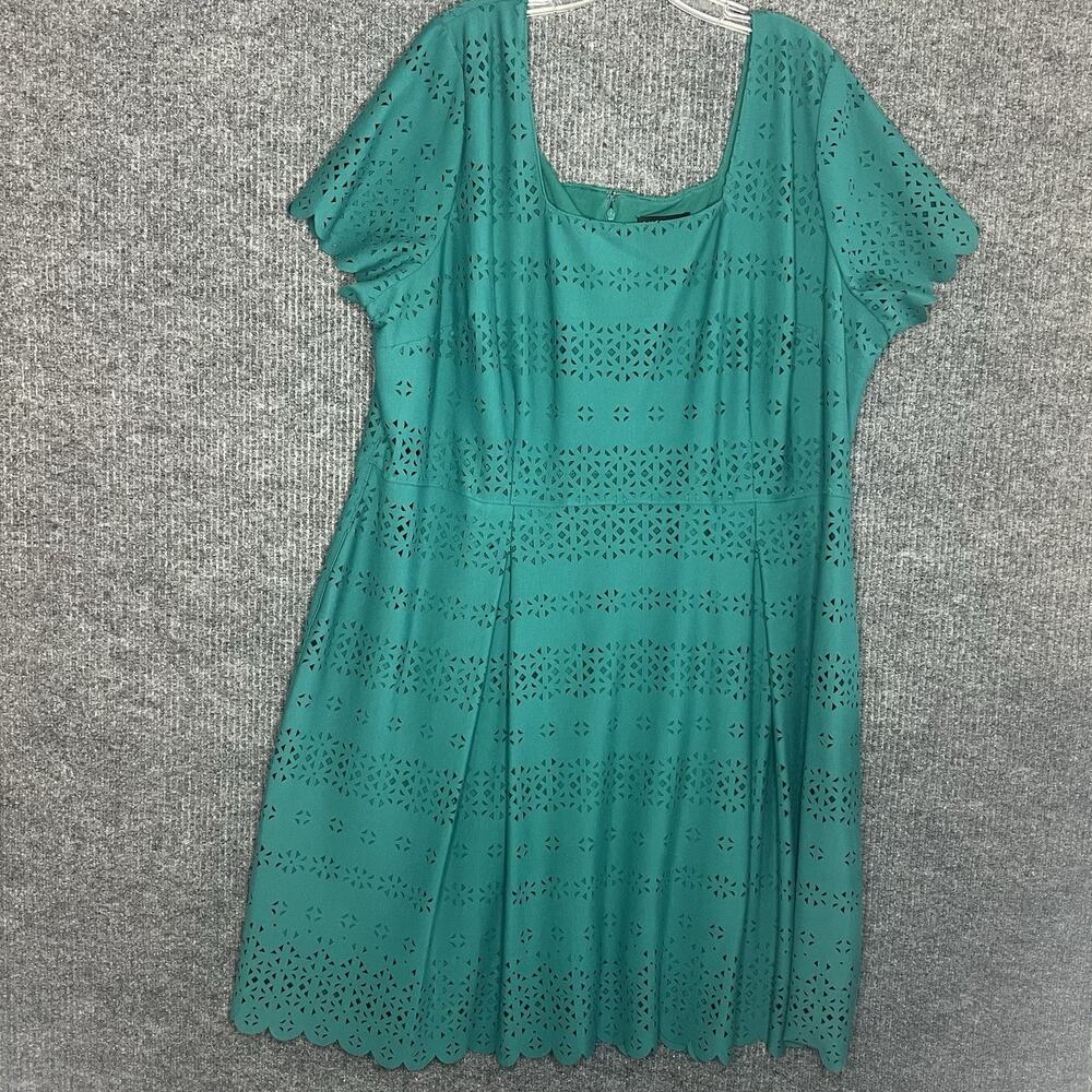 Lane Bryant Womens Laser Cut Shift Dress Plus Size 24 Green Short Sleeve Stretch
